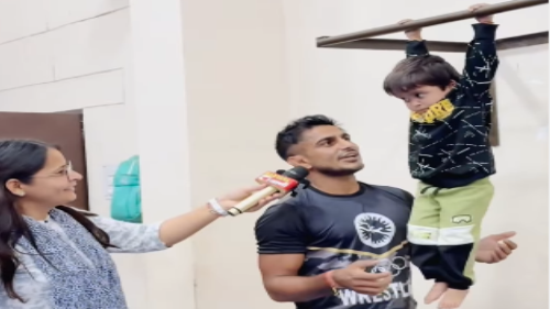 3-Year-Old Preet Goes Viral: Army Dad Raising a Fearless Daughter in Hisar’s Kapdo Village