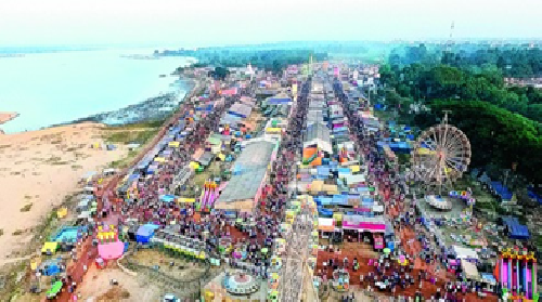  Cuttack’s Bali Jatra 2025 Sets Sail with 25,000 Eco-Friendly Sal Leaf Boats
