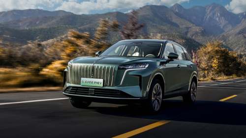  Hongqi HS6 Enters Guinness Book for Longest PHEV SUV Range
