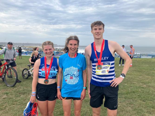  Mother and Daughter Break World Record Together at the Great North Run