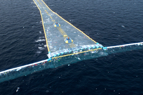  Netherlands Unveils Floating “Vacuum Cleaner” to Clean Plastic Waste From Oceans
