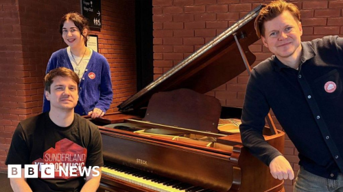  Search Underway for 200 Pianists to Attempt Massive World Record Performance