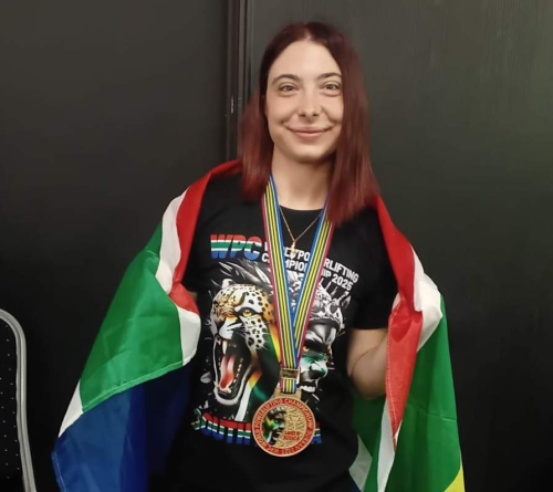  South African Teen Powerlifter Breaks 16-Year World Record in Durban