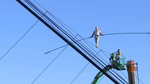  Wallenda Siblings Attempt First-Ever ‘Criss Cross Skywalk’ at UTC