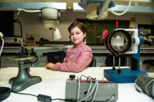 Belgian Teen Prodigy Laurent Simons Earns PhD in Quantum Physics at Age 15