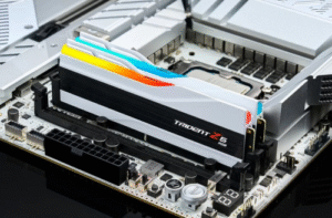 Cens Breaks Barrier as G.Skill DDR5 Surges Past 13,300 MT/s in New Overclocking World Record