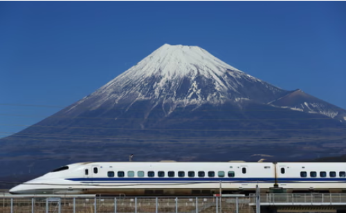  Japan’s Shinkansen Marks 60 Years of Safe, High-Speed Service