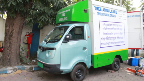 Kolkata Launches India’s First Tree Ambulance Service to Save Urban Green Cover