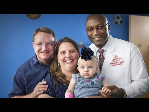  Nigerian Doctor Performs Miracle Surgery Removes Tumor from 23-Week Fetus Outside the Womb and Safely Returns It