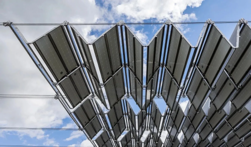  Switzerland Unveils the World’s Largest Foldable Solar Roof, Setting a New World Record