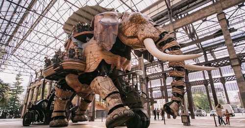 The Great Elephant: Nantes’ Giant Moving Sculpture Blends Art, Architecture, and Adventure