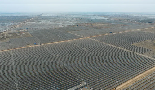  World’s Largest Renewable Energy Park Powers Up