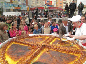 Largest Easter Bread with Cheese (“Pasca”)