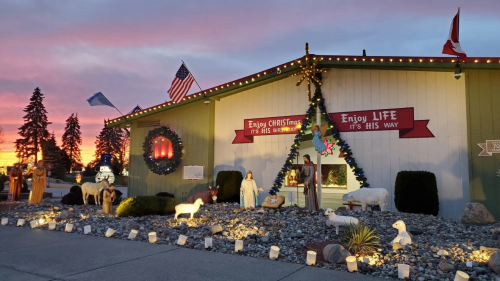  World’s Largest Christmas Store Brings Holiday Magic to Life