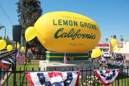  World’s Largest Lemon Sculpture