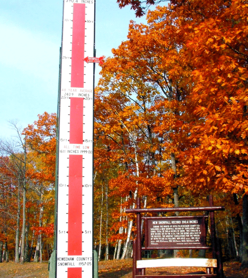  World’s Largest Snow Thermometer Marks Winter in Spectacular Style