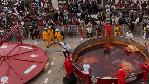  Nigerian Chef Hilda Baci Sets Guinness World Record for Largest Rice Serving
