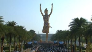 Historic Consecration of 108-Foot Neelkanth Varni Statue at Akshardham Temple