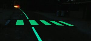 Glow-in-the-Dark Road Lines? Australia Tests Smart Highway Markings Using Photoluminescence Technology
