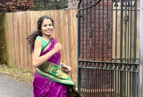  Stockport Mum Attempts Guinness Record by Running Manchester Marathon in a Saree