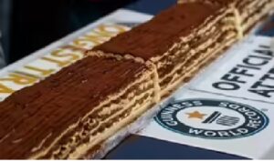 London Sets Guinness World Record with 440-Metre Tiramisu Made by 100 Chefs Using 50,000 Biscuits